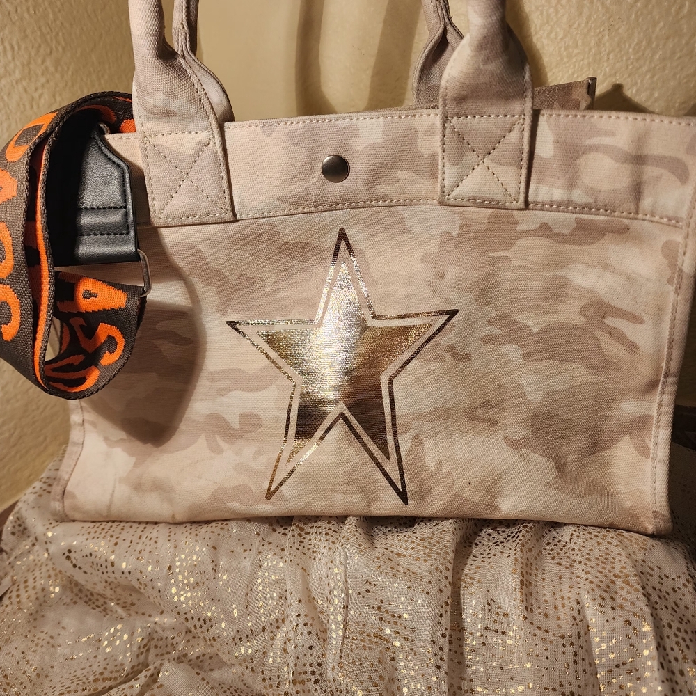 Koala Kanvas East/West Canvas Tan/White Camouflage Tote Bag with Star